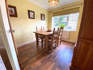 Dining Room- click for photo gallery